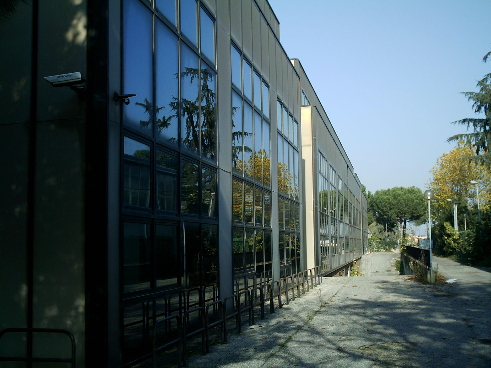 Fabbricato a destinazione mista